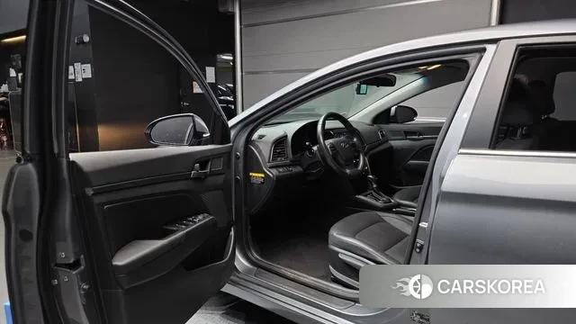 Hyundai Avante AD 2018 Серый из Кореи, фото 2