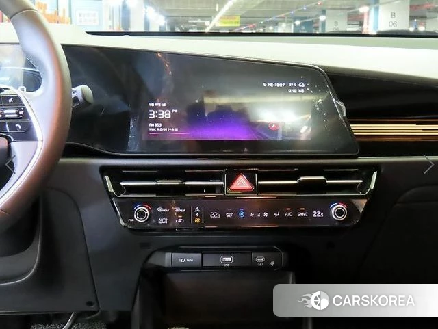 Kia Di Ol Nu Niro 2025 Белый из Кореи, фото 2
