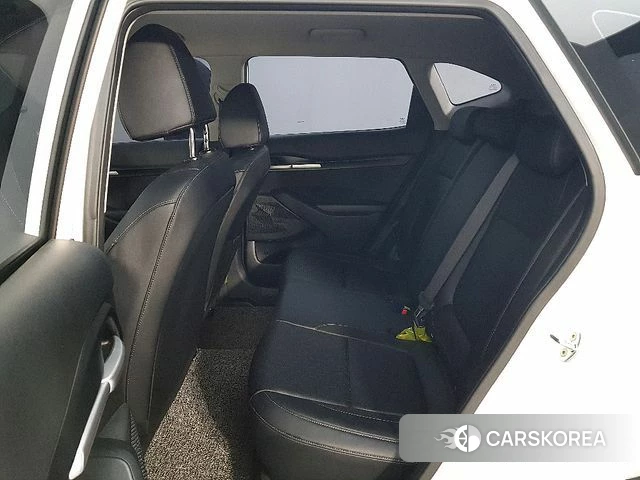 Kia Seltos 2022 Белый из Кореи, фото 2