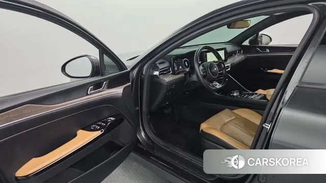 Kia K5 3rd generation 2021 Серый из Кореи, фото 2