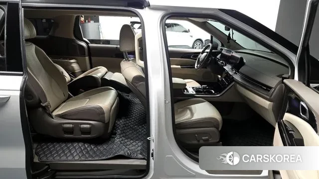 Kia Carnival 4th generation 2023 Белый из Кореи, фото 2