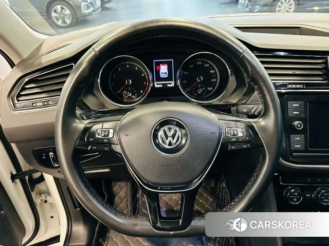Volkswagen Tiguan L 2019 Белый из Китая, фото 2