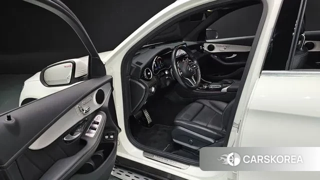 Mercedes-Benz GLC-Class X253 2022 Белый из Кореи, фото 2