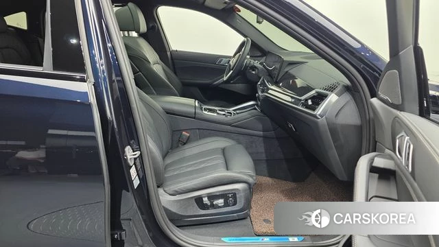 BMW X6 (G06) 2024 Черный из Кореи, фото 2