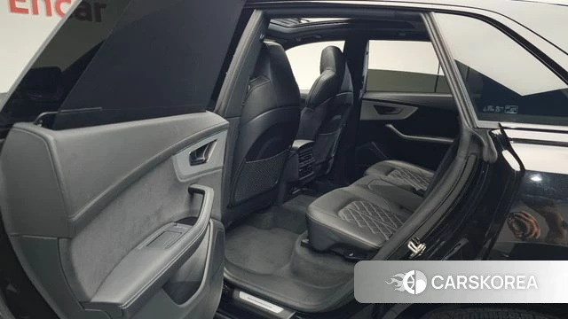 Audi Q8 (4M) 2023 Черный из Кореи, фото 2