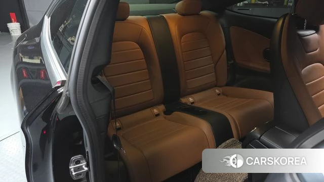 Mercedes-Benz C-Class W205 2019 Черный из Кореи, фото 2