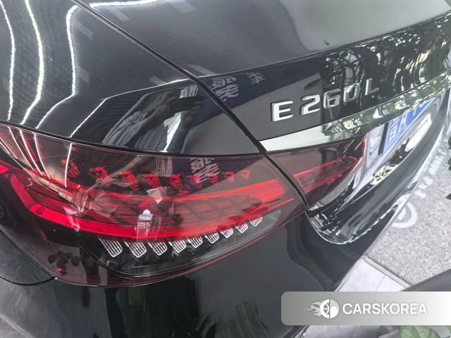 Mercedes-Benz E-class 2022 Черный из Китая, фото 2
