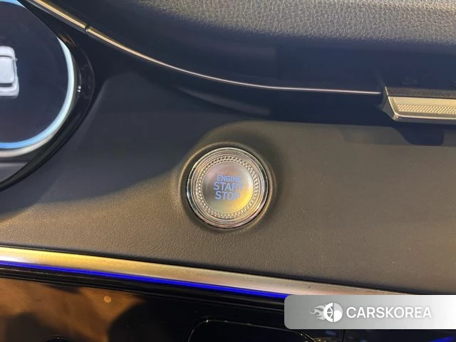 Genesis GV70 2021 Черный из Кореи, фото 2