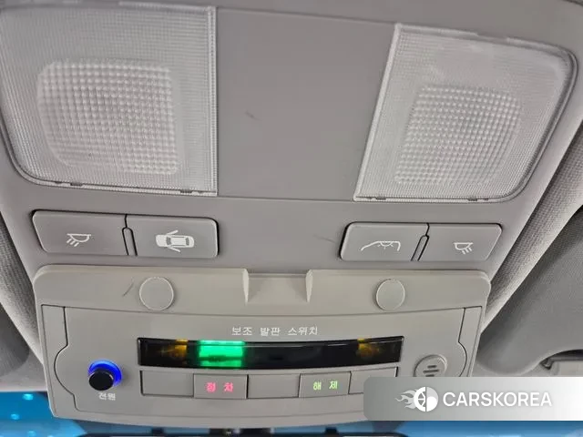 Hyundai The New Grand Starex 2018 Желтый из Кореи, фото 2