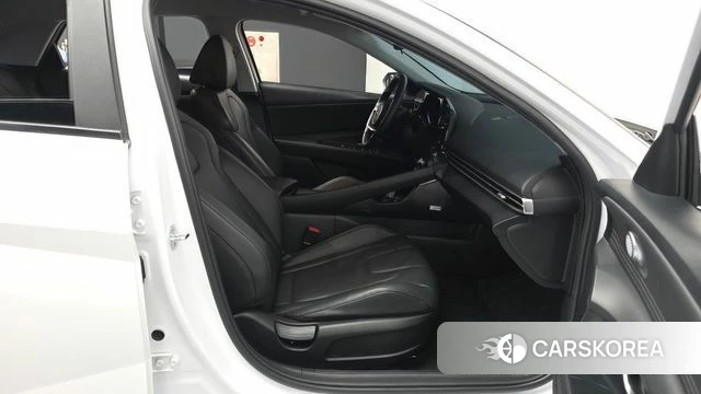 Hyundai Avante (CN7) 2023 Белый из Кореи, фото 2