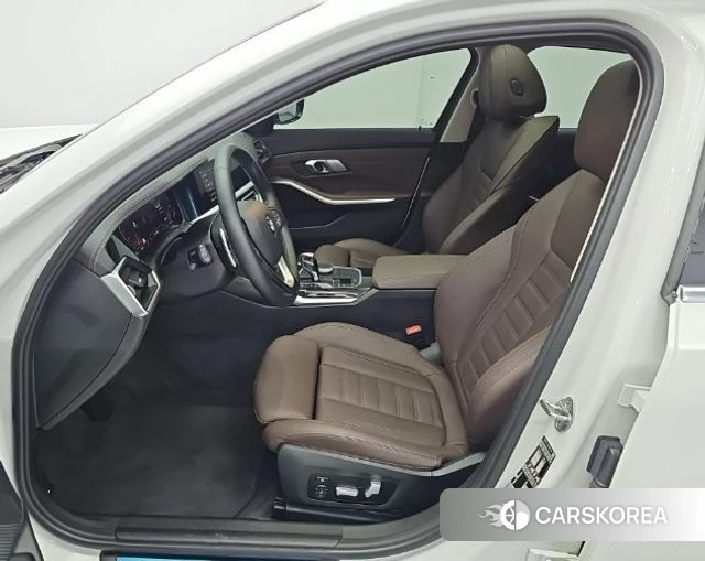 BMW 3 Series (G20) 2022 Белый из Кореи, фото 2