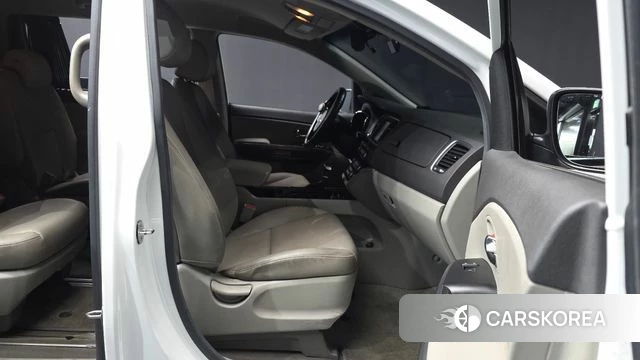 Kia All New Carnival 2018 Белый из Кореи, фото 2