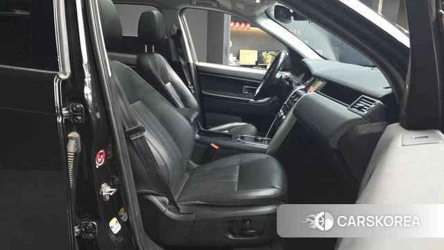 Land Rover Discovery Sports 2018 Черный из Кореи, фото 2