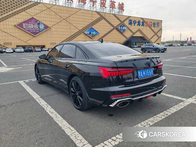 Audi A6L 2022 Черный из Китая, фото 2