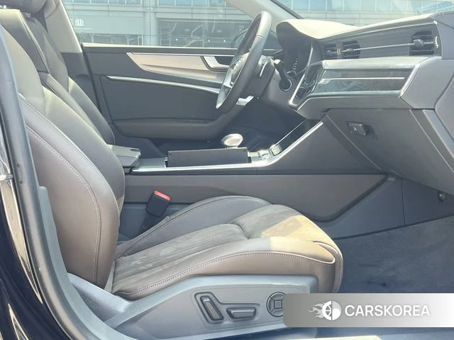 Audi A7L 2023 Черный из Китая, фото 2