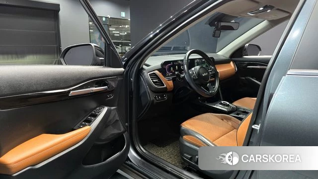 Kia The New Seltos 2023 Серый из Кореи, фото 2