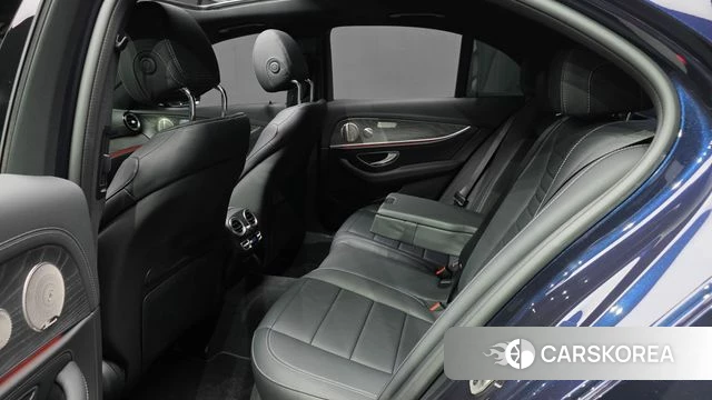 Mercedes-Benz E-Class W213 2023 Синий из Кореи, фото 2