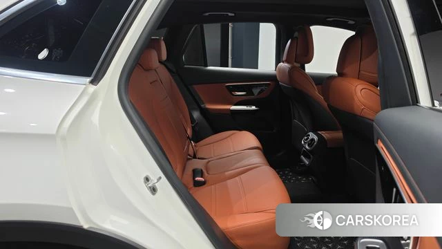 Mercedes-Benz GLC-Class X254 2024 Белый из Кореи, фото 2