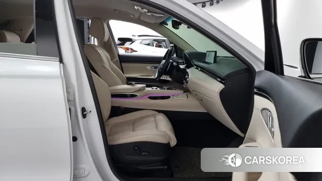 Genesis GV70 2021 Белый из Кореи, фото 2