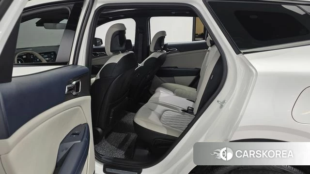 Kia The New Sportage 5th Generation 2025 Белый из Кореи, фото 2