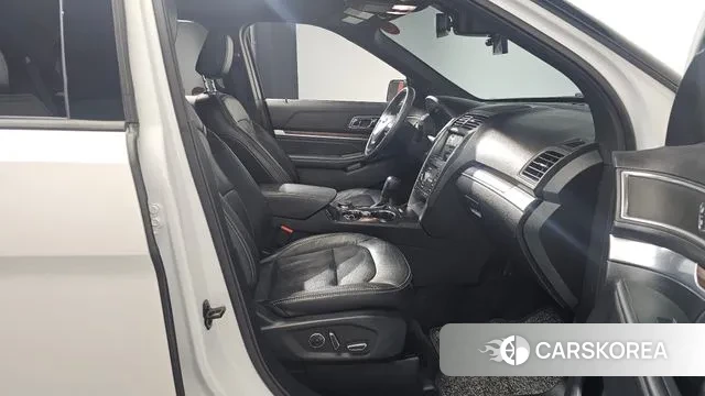 Ford Explorer 2018 Белый из Кореи, фото 2