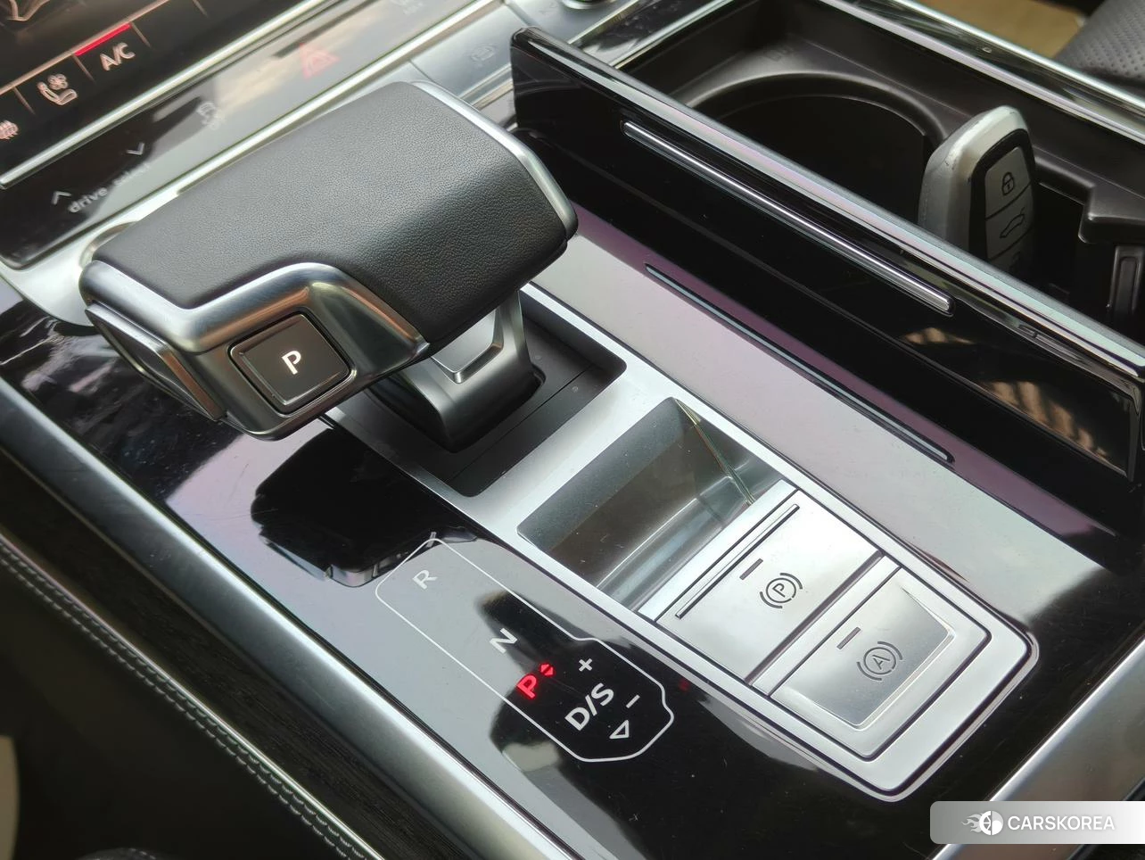 Audi Q8 2020 Черный из Китая, фото 2