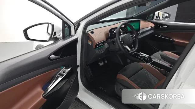 Volkswagen ID.4 2022 Белый из Кореи, фото 2