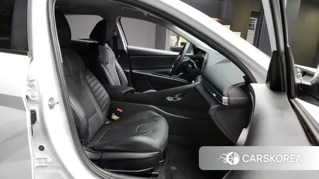 Hyundai Avante (CN7) 2021 Белый из Кореи, фото 2