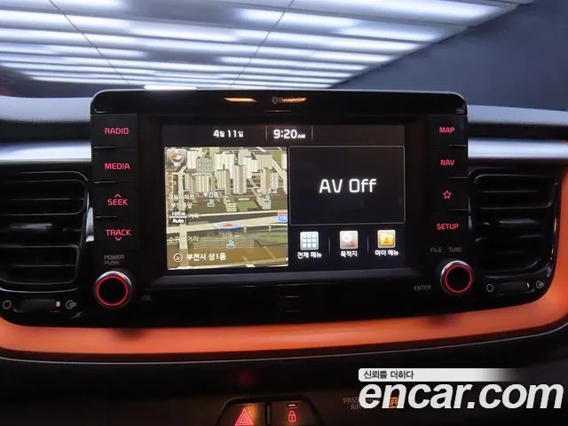 Kia Stonic 2018 Белый из Кореи, фото 2