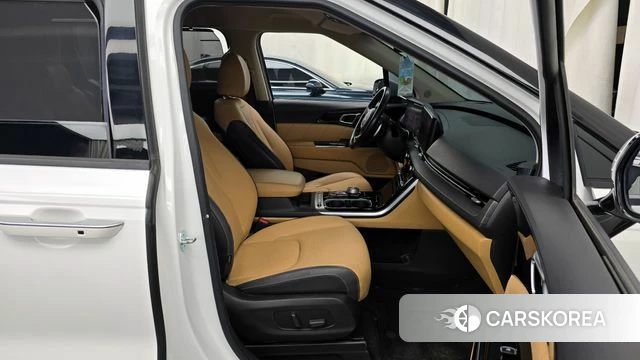 Kia Carnival 4th generation 2023 Белый из Кореи, фото 2