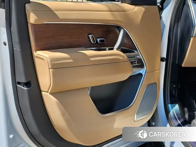 Land Rover Range Rover 5th Generation 2024 Серебряный из Кореи, фото 2