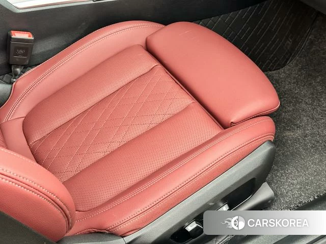 BMW 3 series 2025 Белый из Китая, фото 2