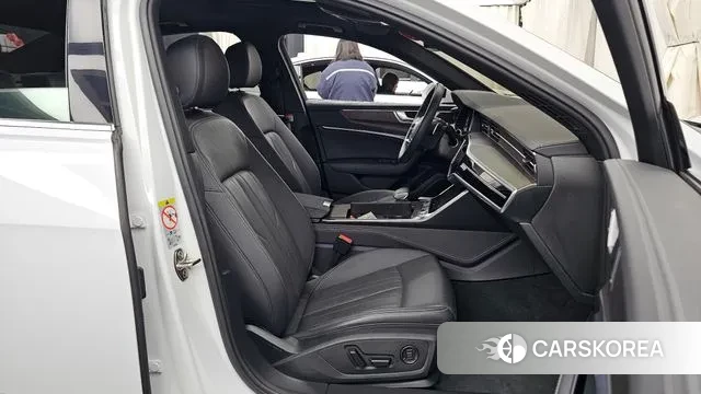 Audi A6 (C8) 2023 Белый из Кореи, фото 2