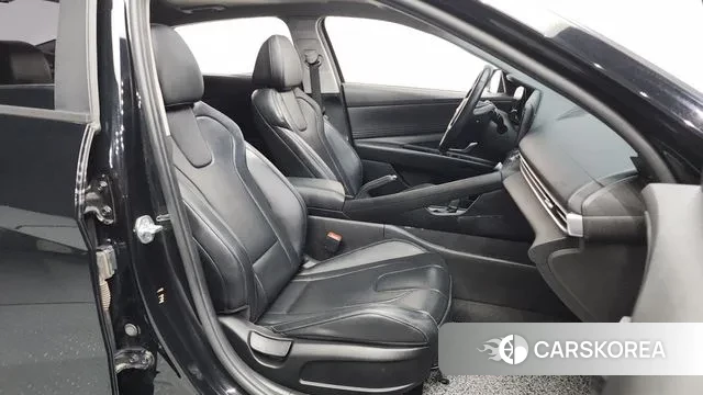 Hyundai Avante (CN7) 2021 Черный из Кореи, фото 2