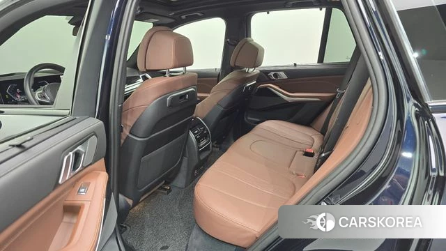 BMW X5 (G05) 2024 Черный из Кореи, фото 2