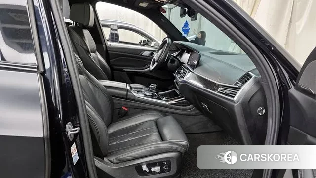 BMW X7 (G07) 2019 Черный из Кореи, фото 2