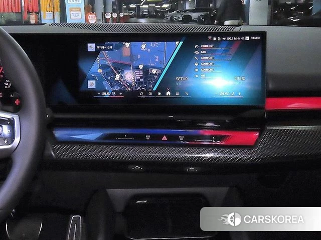 BMW M5 (G90) 2025 Серый из Кореи, фото 2