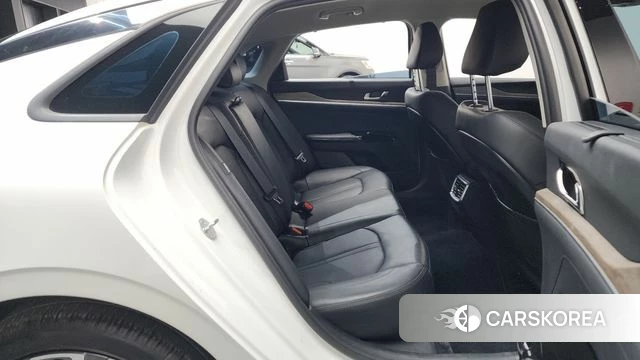 Kia K5 3rd generation 2023 Белый из Кореи, фото 2