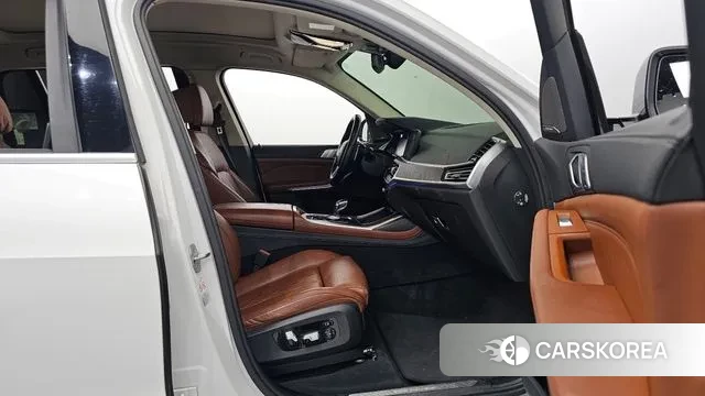 BMW X7 (G07) 2020 Белый из Кореи, фото 2