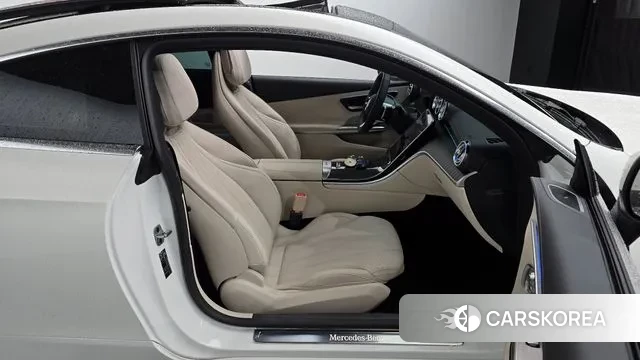 Mercedes-Benz CLE-Class C236 2025 Белый из Кореи, фото 2