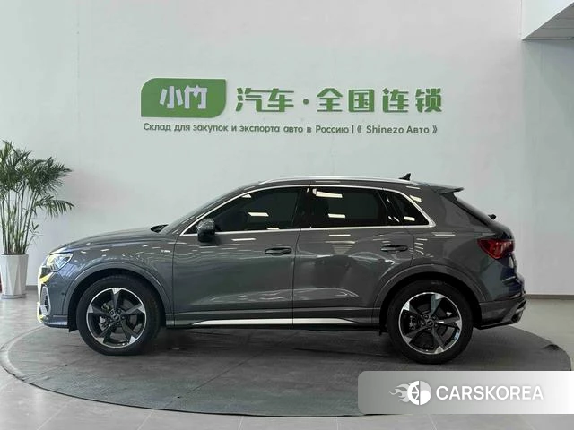 Audi Q3 2022 Темно-серый из Китая, фото 2