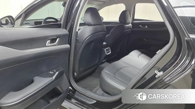 Kia The New K5 3rd generation 2024 Черный из Кореи, фото 2