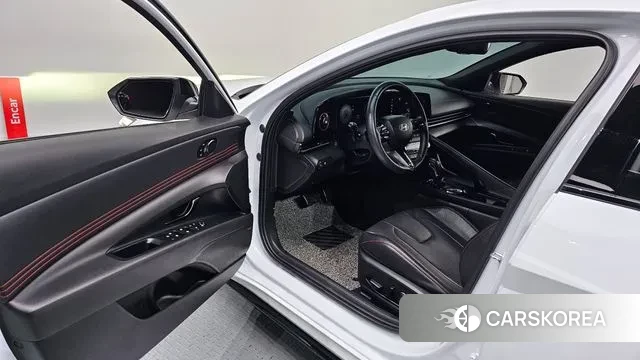 Hyundai The New Avante (CN7) 2024 Белый из Кореи, фото 2