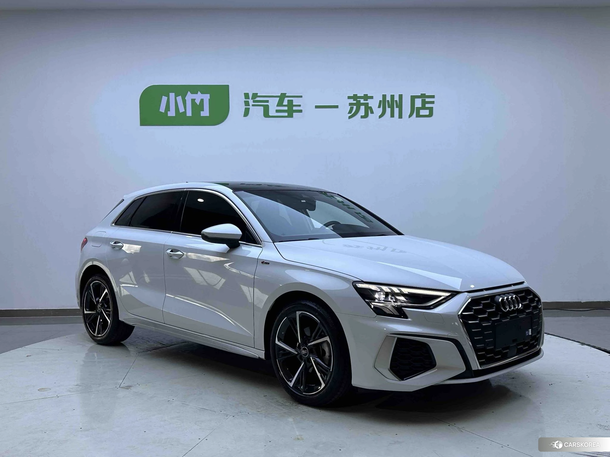 Audi A3 2023 Белый из Китая, фото 2