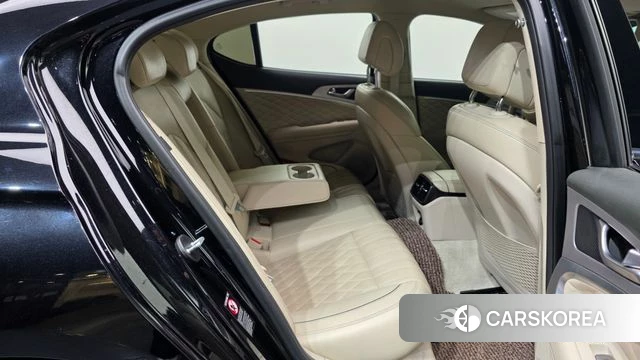 Genesis G70 2019 Черный из Кореи, фото 2