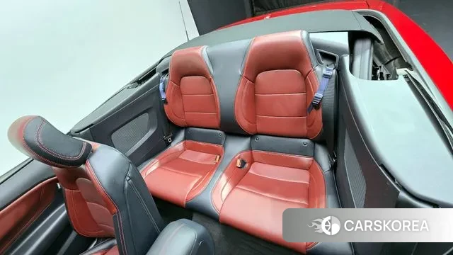 Ford Mustang 7th Generation 2024 Красный из Кореи, фото 2