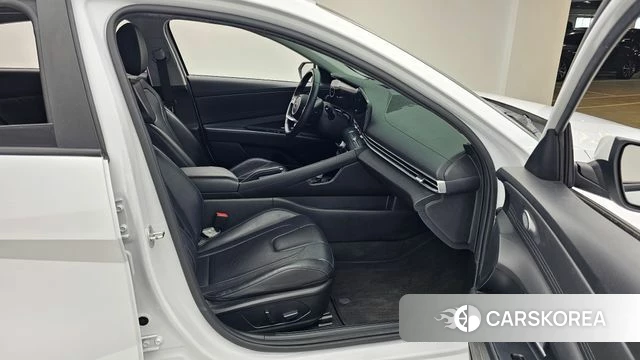 Hyundai Avante (CN7) 2022 Белый из Кореи, фото 2