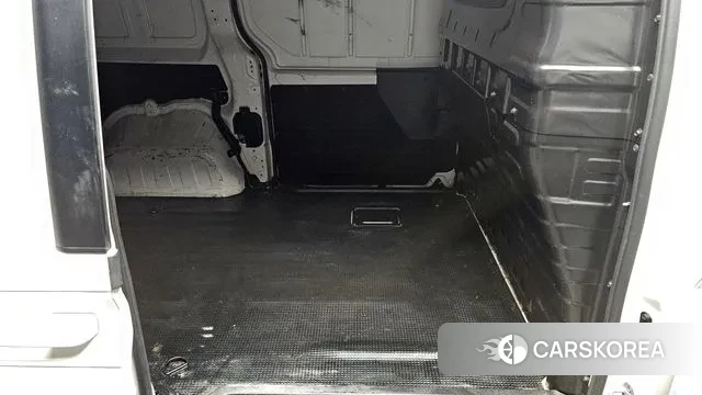 Hyundai Staria 2021 Белый из Кореи, фото 2