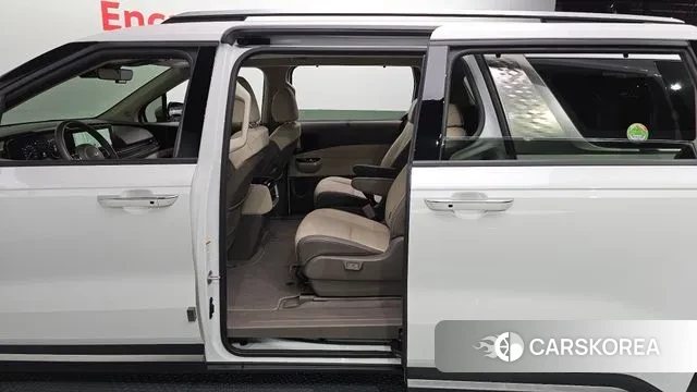 Kia Carnival 4th generation 2023 Белый из Кореи, фото 2