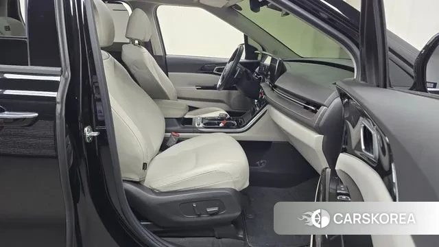 Kia Carnival 4th generation 2023 Черный из Кореи, фото 2